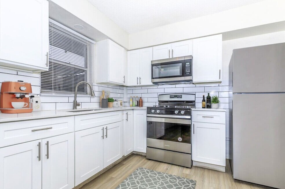 Summit on Thomas, Phoenix, AZ 85016 - photo 1