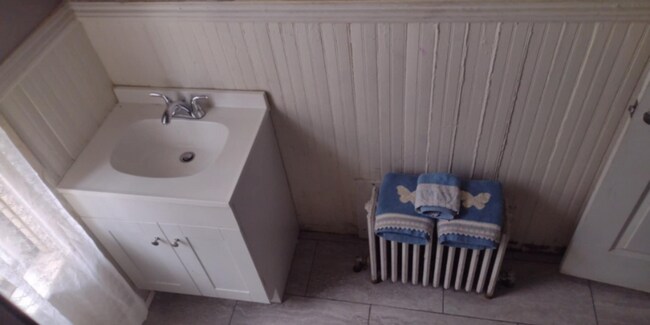 869 Kenneth Ave unit 2nd floor, New Kensington, PA 15068 - photo 7