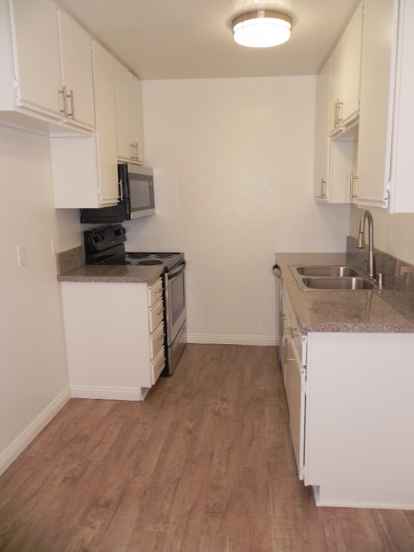 8602 Chapman Ave, Garden Grove, CA 92841