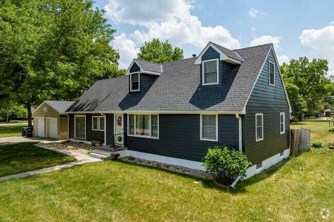 The homes of West Dodge come in all shapes and sizes.