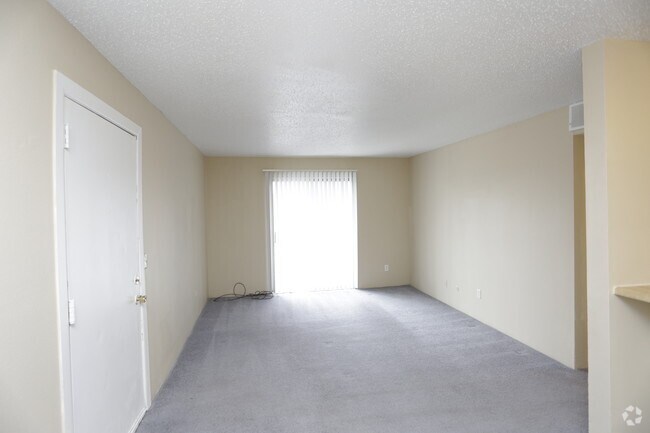 Cottonwood Creek, Saint Joseph, MO 64506 - photo 6