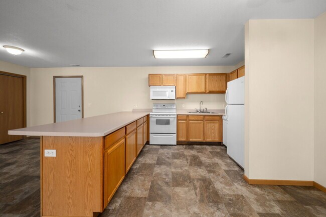 1420 E Redwood Blvd unit 1420 E Redwood BLVD, Brandon, SD 57005 - photo 7