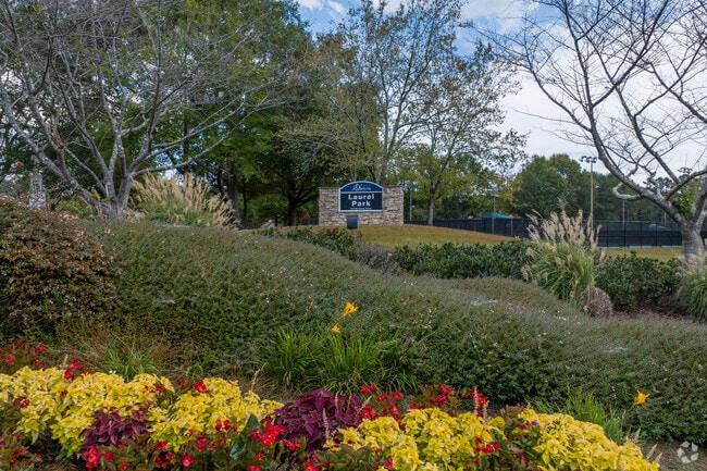 Laurel Park is located in Marietta, Georgia and offers residents well kept sports facilities.