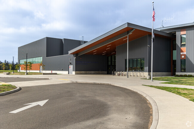a public school in Warrenton OR.
