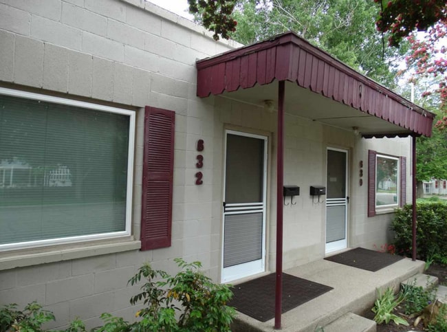 632 N 5th E St, Mountain Home, ID 83647 - photo 2