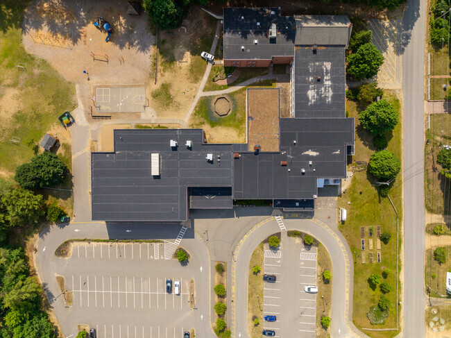 Loudon Elementary School in Loudon serves grades K-5.