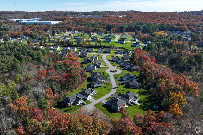 Boylston has a variety of cul-de-sacs and spacious lots in the area.