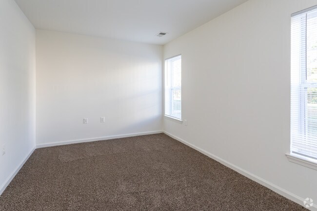 Orchard Mills, Woodbridge, VA 22193 - photo 2