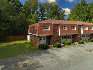 716 Shawnee Dr, Burlington, NC 27215