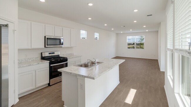 315 Puerto Plata Ave, Bastrop, TX 78602 - photo 7