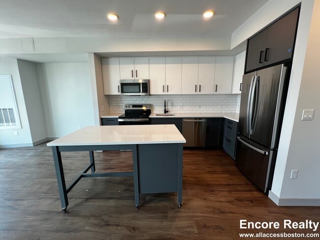 80 Rugg Rd unit 1BR, Allston, MA 02134 - photo 2