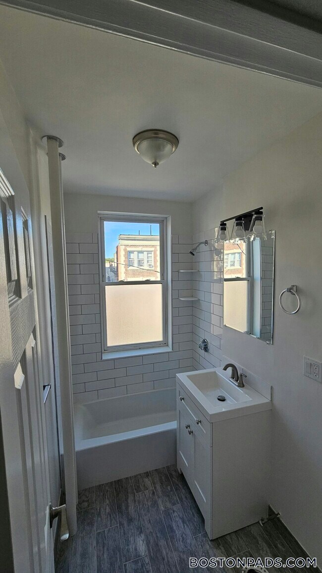 110 Brainerd Rd unit 6, Allston, MA 02134 - photo 7