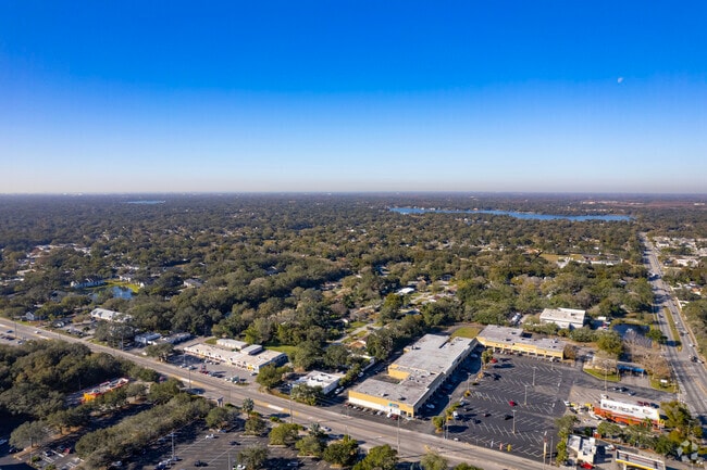 Lake Magdalene is a nice, small community that is centrally located in Tampa.