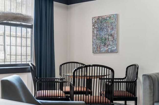 1423 W Addison St unit ID1360090P, Chicago, IL 60613 - photo 5