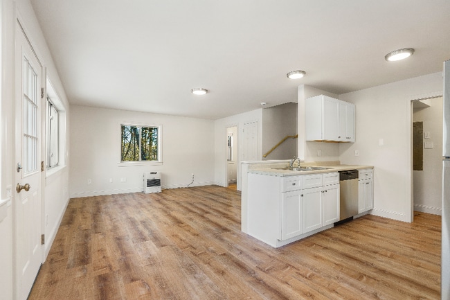 17 Ice Pond Rd unit 3, Boothbay, ME 04537 - photo 3