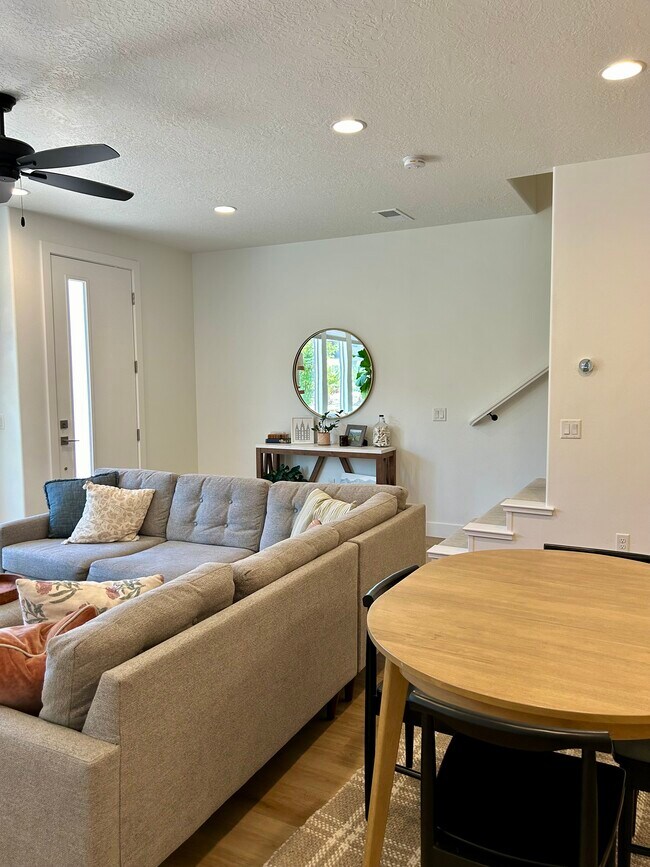 832 S American Beech Ln, Saint George, UT 84790 - photo 4