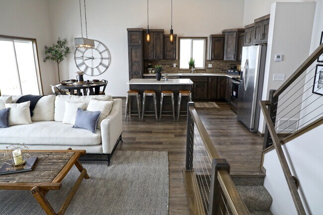 400 Hummel Ct unit 37835225, Grand Forks, ND 58201 - photo 5