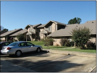 1079 Leonard St, Camden, AR 71701