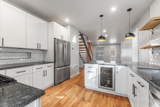 1149 Summit St, Columbus, OH 43201 - photo 3