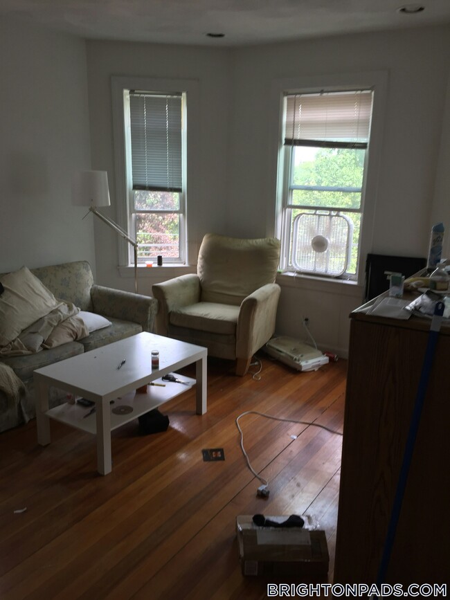 26 Union St Unit 3, Boston, MA 02135
