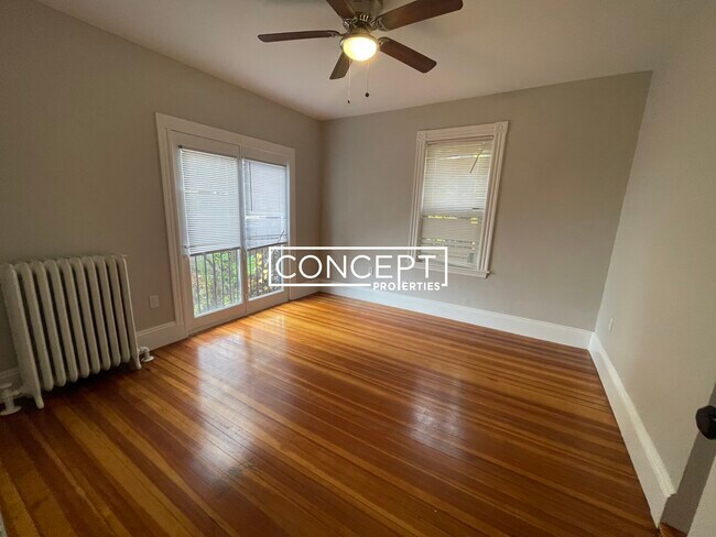 54 Alpha Rd unit 2TS, Dorchester Center, MA 02124 - photo 2