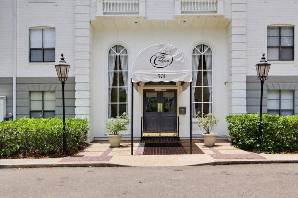 Carleton Apartments, Jackson, MS 39211 - photo 1