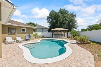 11 Lynton Place, Palm Coast, FL 32137