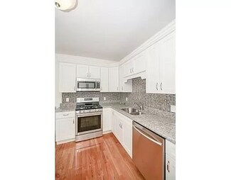 375 Prospect St Unit 1, Cambridge, MA 02139