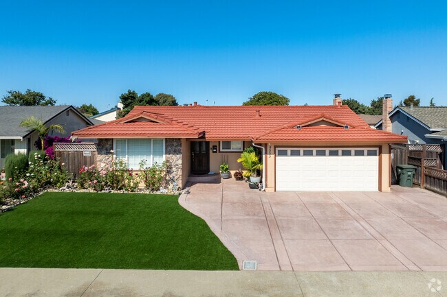 Residents of Alvarado enjoy instant access to a variety of outdoor activities and retails.