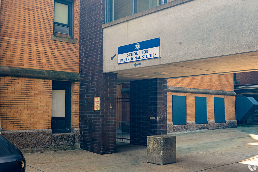 Welcome to the School For Exceptional Studies in Lawrence, MA.