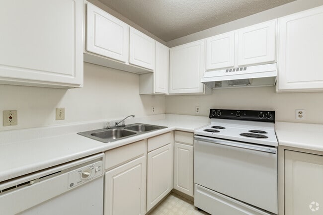 Hunters Ridge, Kalamazoo, MI 49006 - photo 3