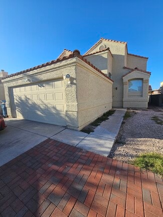 5814 Goodsprings Ct, Las Vegas, NV 89110