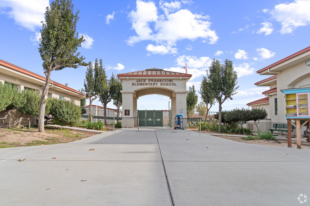 Jack Franscioni Elementary School is great place to enroll your kids in Soledad, California.