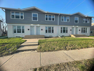 203 E 35th St, Davenport, IA 52806