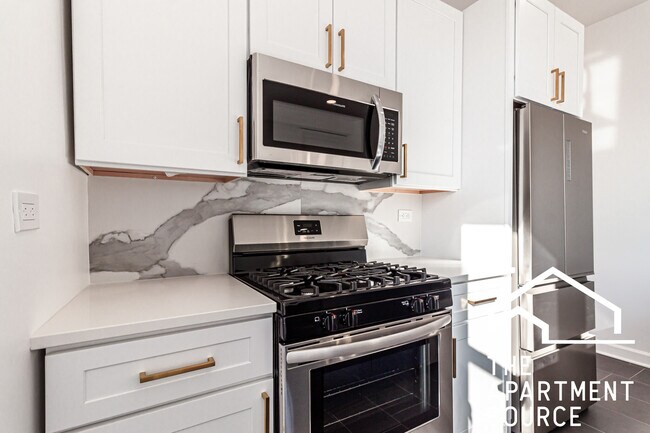 2344 W Charleston St unit 1R, Chicago, IL 60647 - photo 5