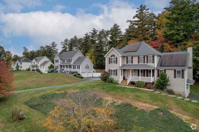 Beautiful homes on well-cared-for streets make up much of the Fiskdale community.