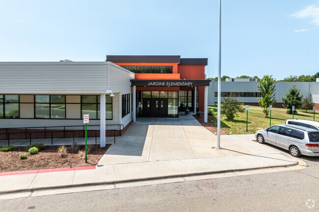 Jardine Elementary welcomes students to join school activities.