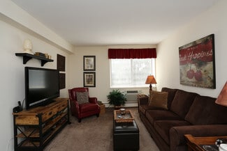 185 New Ludlow Rd, Chicopee, MA 01020