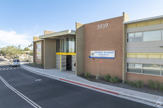 Phoenix’s Gateway Academy teaches students attending 6th - 12th grades.
