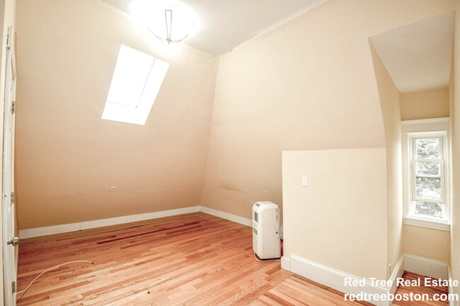 231 Chestnut Hill Ave, Boston, MA 02135 - photo 6