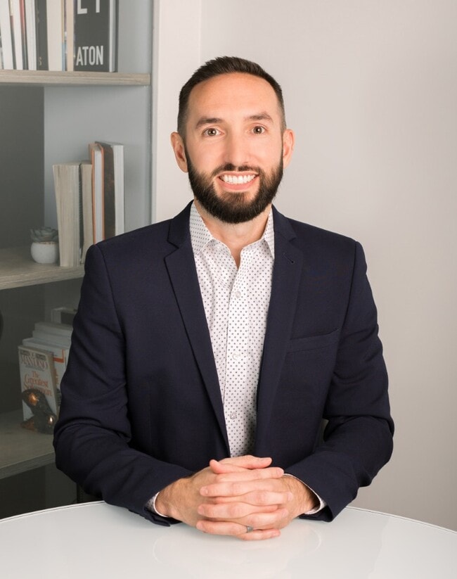 Agent Photo