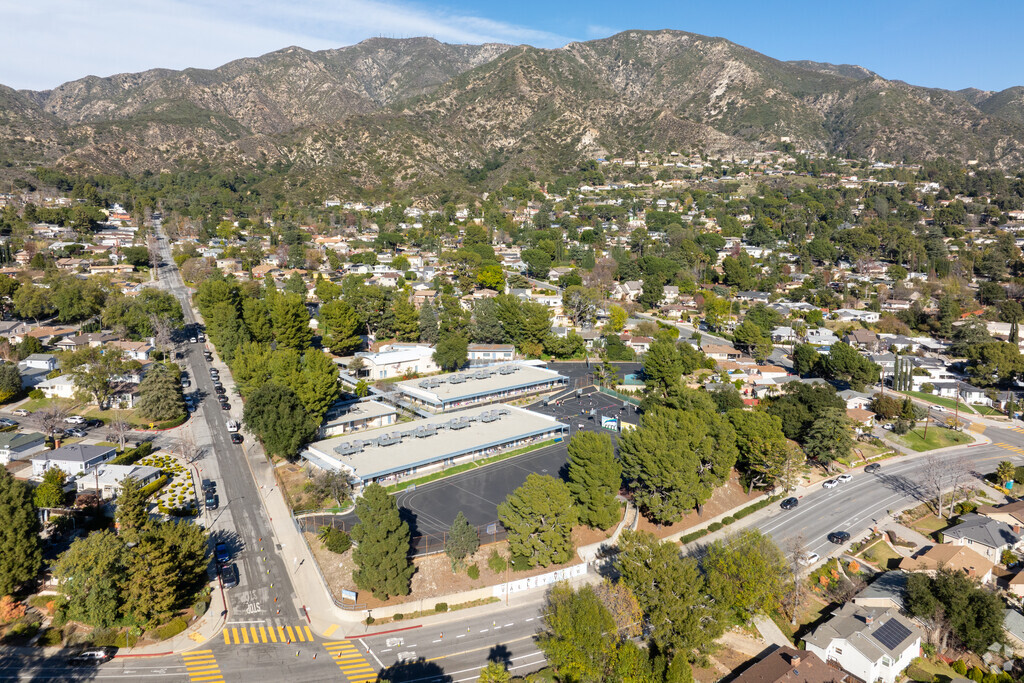 Valley View Elementary School is located in Glendale.