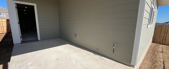 116 Clover Bend, Liberty Hill, TX 78642 - photo 6