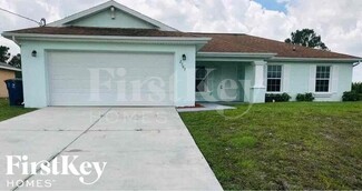2709 46th St W, Lehigh Acres, FL 33971