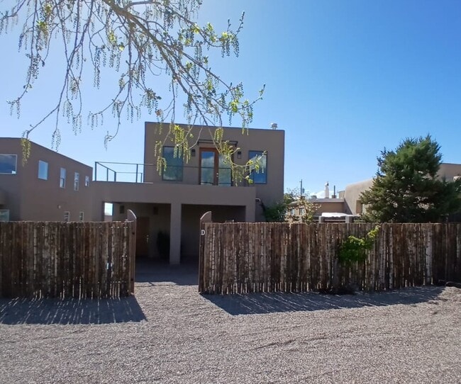 1022 Don Diego Ave, Santa Fe, NM 87505 - photo 2