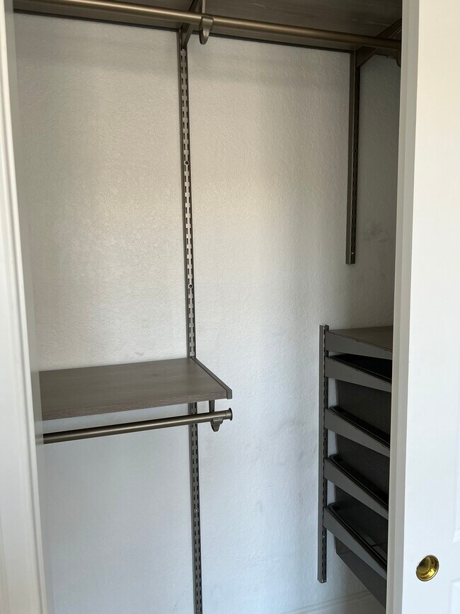 6012 Yeats Manor Dr unit 102, Tampa, FL 33616 - photo 6