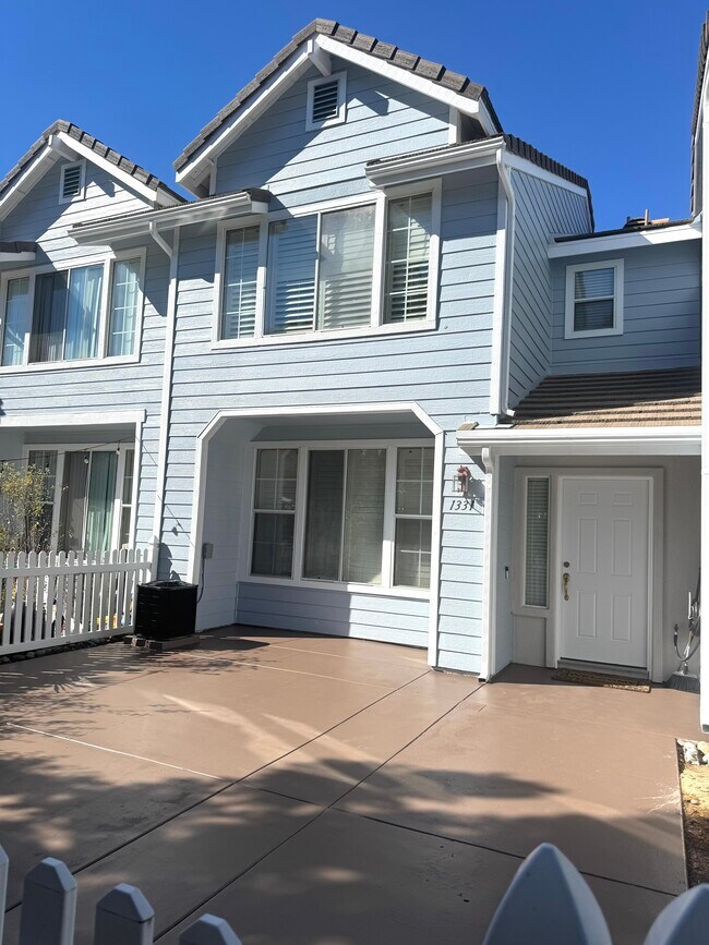 1331 Statice Ct, Carlsbad, CA 92011