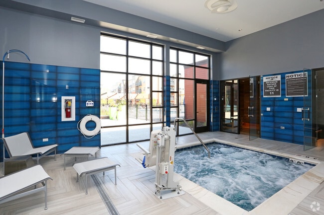 The Residences at Hamilton Lakes, Itasca, IL 60143 - photo 3