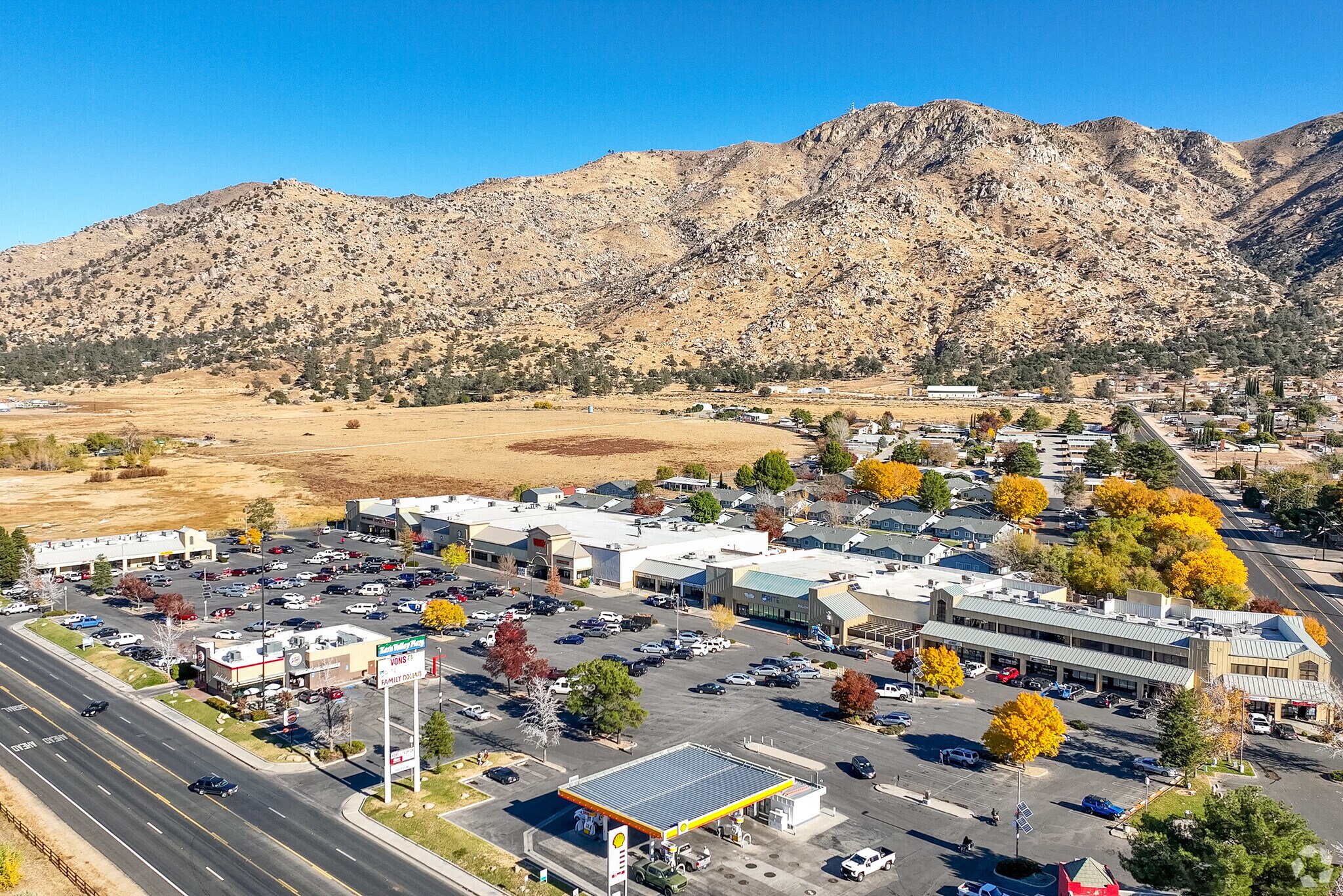 Get your errands done in the retail stores of Lake Isabella, CA.