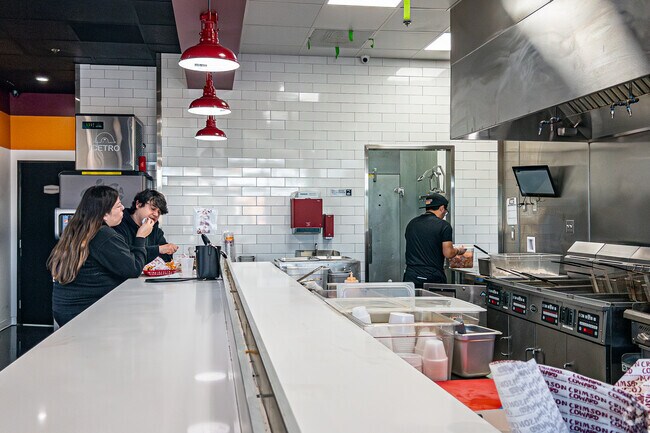 Crimson Coward serves Nashville-style chicken in Phillips Ranch.